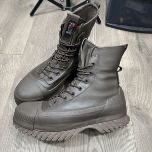 Converse Chuck Taylor All Star Lugged 2.0 XHi Shoes Mens 8.5 Waterproof Boot